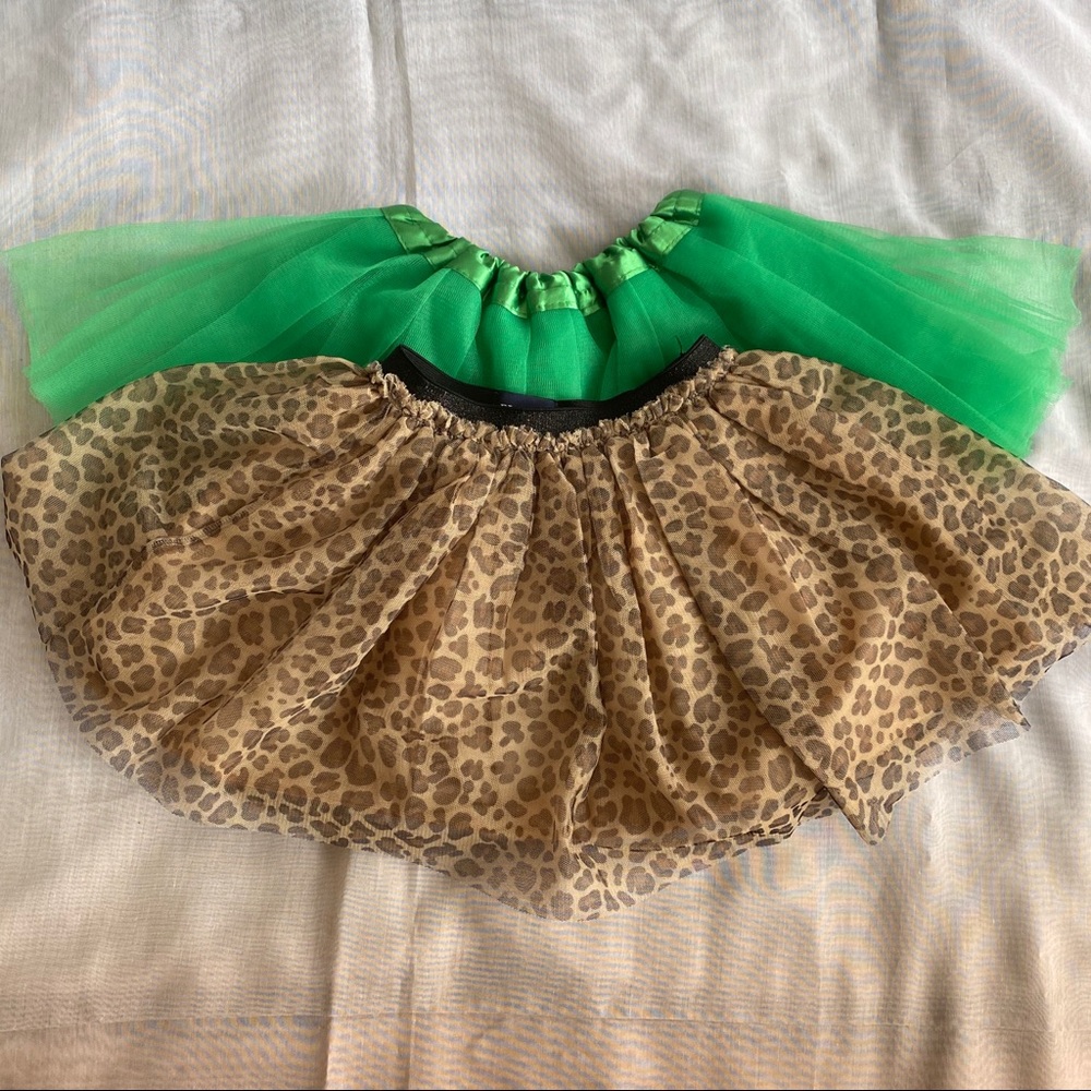 ⛔️SOLD⛔️Set of 2 tutu skirts. Size 4-6 years old.